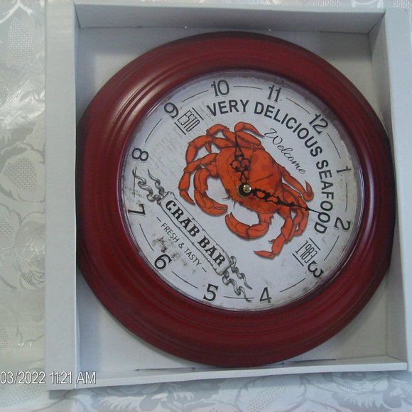 Crab Battery Wall Clock Restaurant Bistro Cafe Home Decor Plastic - Picture 1 of 2